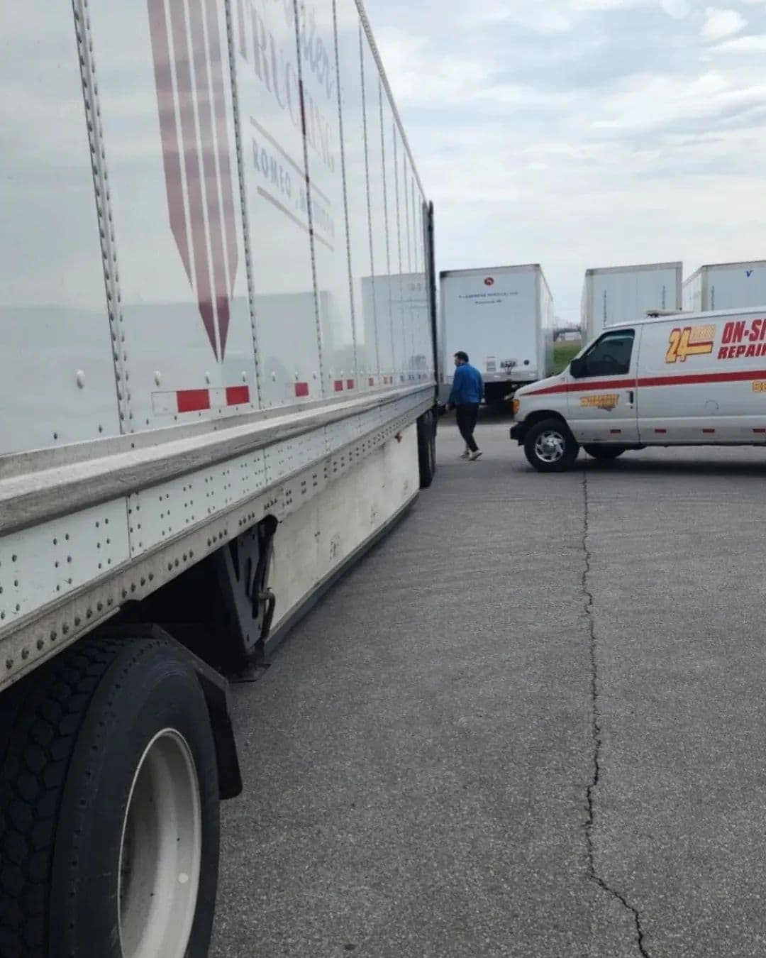 Row of trailers at a dock serviced by Interstate Fleet Services